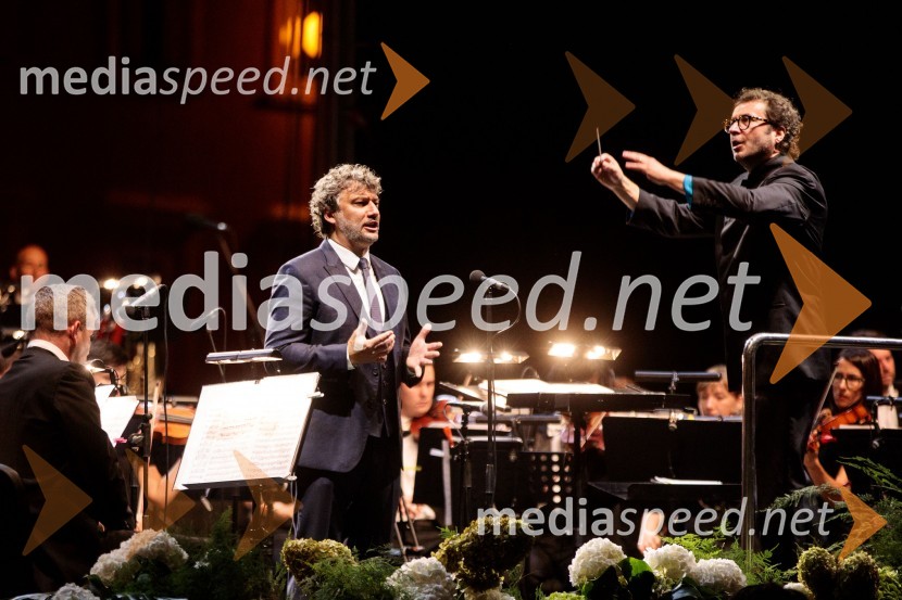  Jonas Kaufmann, tenor;  Jochen  Rieder, dirigentJonas Kaufmann, koncert v okviru 68. Ljubljana Festivala