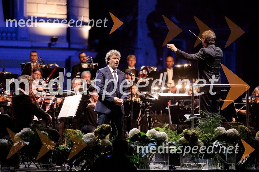  Jonas Kaufmann, tenor;  Jochen  Rieder, dirigentJonas Kaufmann, koncert v okviru 68. Ljubljana Festivala