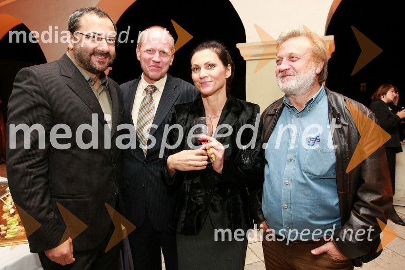 Dr. József Györkös, mestni svetnik MOM, Rudi Kocbek, plesni učitelj in direktor Plesne šole Pingi, Sabina Hobacher, lastnica PR Plus in Vlado Krejač, v.d. odgovornega urednika Radia MariborZlata petdeseta, otvoritev razstave Ivo Robić