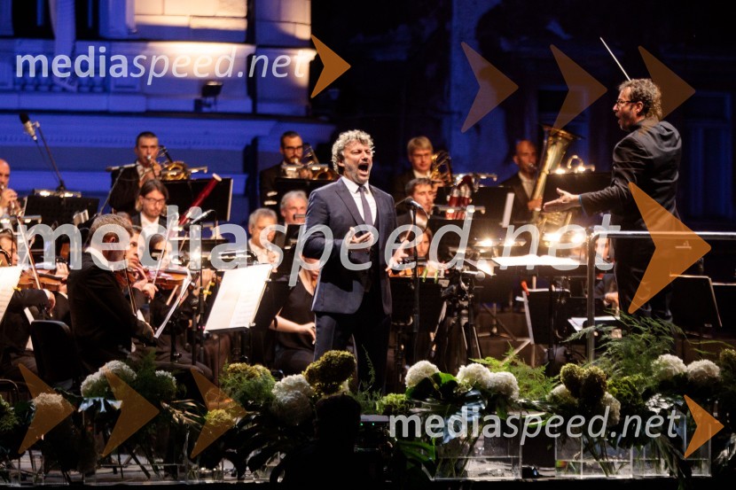  Jonas Kaufmann, tenor;  Jochen  Rieder, dirigentJonas Kaufmann, koncert v okviru 68. Ljubljana Festivala