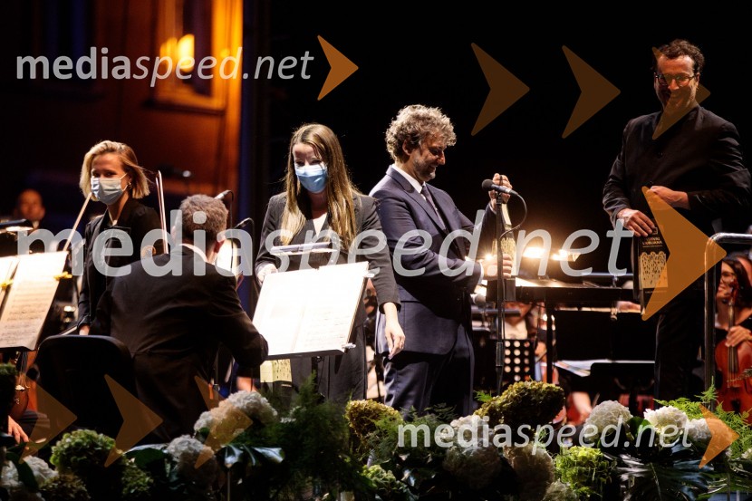  ... ;  ... ;  Jonas Kaufmann, tenor;  Jochen  Rieder, dirigentJonas Kaufmann, koncert v okviru 68. Ljubljana Festivala