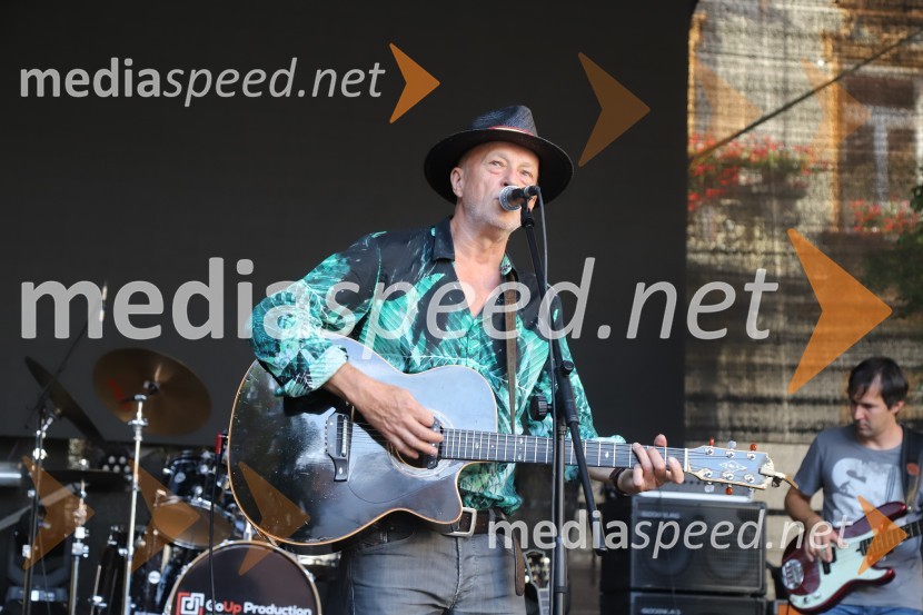  Vlado Kreslin, glasbenikBilbi, Vlado Kreslin in sredino dogajanje, Festival Lent 2020