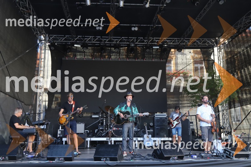  ... ;  ... ;  Vlado Kreslin, glasbenik;  ... ;  ... Bilbi, Vlado Kreslin in sredino dogajanje, Festival Lent 2020