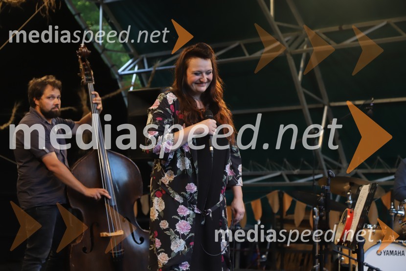  ... ;  Maja Pihler Stermecki-Bilbi, glasbenicaBilbi, Vlado Kreslin in sredino dogajanje, Festival Lent 2020