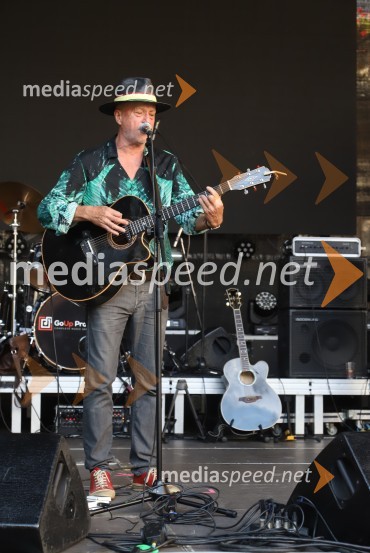  Vlado Kreslin, glasbenikBilbi, Vlado Kreslin in sredino dogajanje, Festival Lent 2020