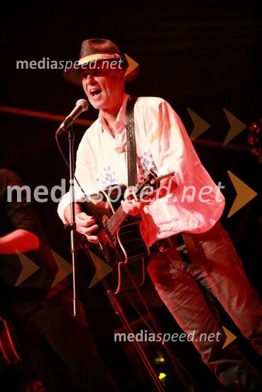  Vlado Kreslin, glasbenikBilbi, Vlado Kreslin in sredino dogajanje, Festival Lent 2020