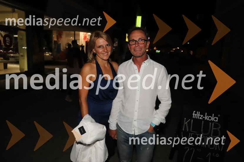  ... ;  Iztok Kočevar, skupina Karneval bandTadej Toš, Dan D in četrtkovo dogajanje, Festival Lent 2020