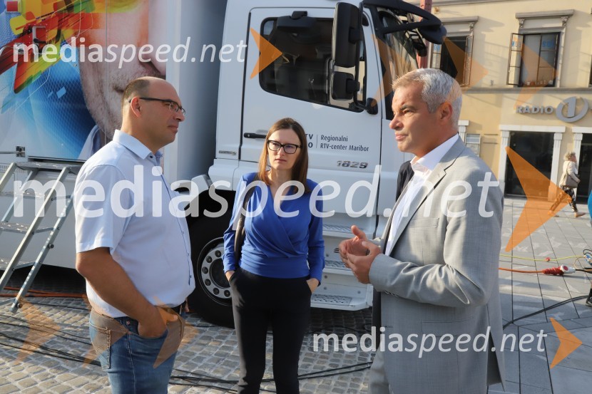  Matej Žunkovič, vodja centra RTV Maribor;  Lidija Ferk, PR, MO Maribor;  Aleksander Saša Arsenovič, župan, Mestna občina MariborZadnja poletna oddaja Dobro jutro iz mariborskega studia RTV SLO