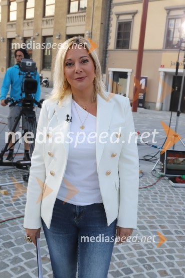  Veronika Žajdela, voditeljicaZadnja poletna oddaja Dobro jutro iz mariborskega studia RTV SLO