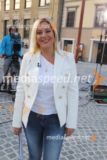  Veronika Žajdela, voditeljicaZadnja poletna oddaja Dobro jutro iz mariborskega studia RTV SLO