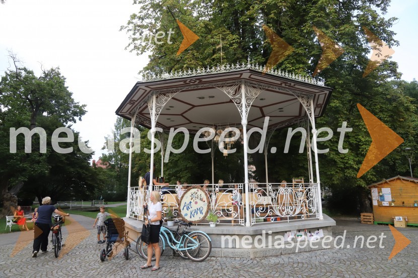 2B band, Elvis Jackson in sobotno dogajanje, Festival Lent 2020