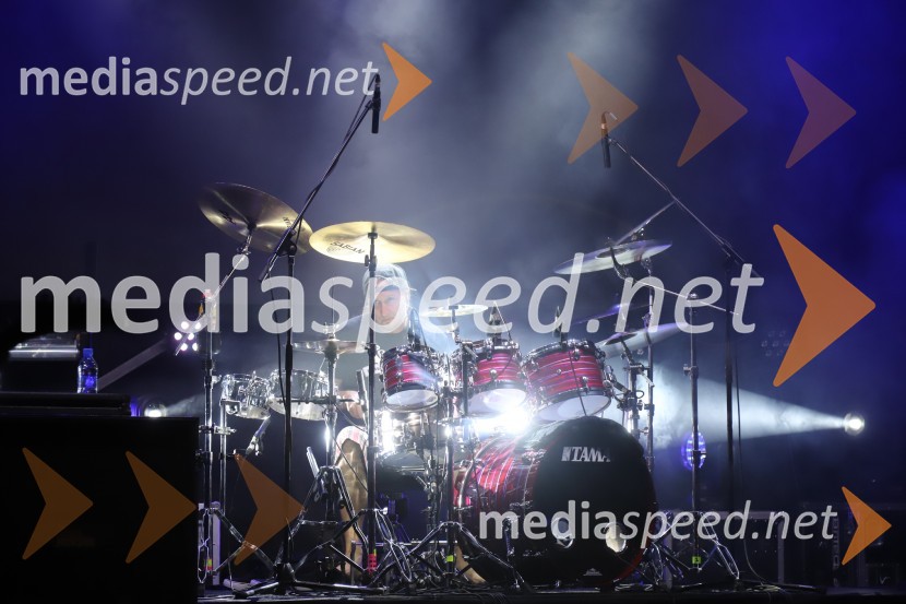  Marko Soršak-Soki, bobnar, skupina Elvis Jackson2B band, Elvis Jackson in sobotno dogajanje, Festival Lent 2020