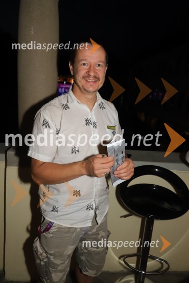  Andrej  Težak-Tešky, stand-up komik, manager, producent, tekač na dolge proge in dobrodelnež2B band, Elvis Jackson in sobotno dogajanje, Festival Lent 2020