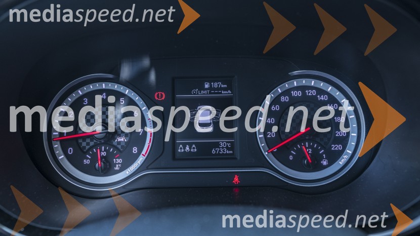 Hyundai i10 1,2 Premium, Mediaspeed test