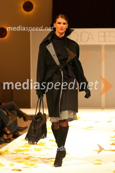 Modna revija Mojce BeseničarModna revija Mojce Beseničar