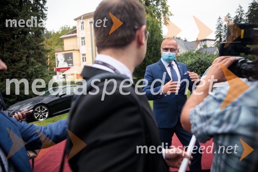  ... ;  Gordan Grlić Radman, hrvaški politik15. mednarodna konferenca Blejski strateški forum