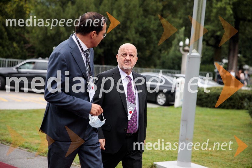  ... ;  Zmago Jelinčič Plemeniti, politik15. mednarodna konferenca Blejski strateški forum