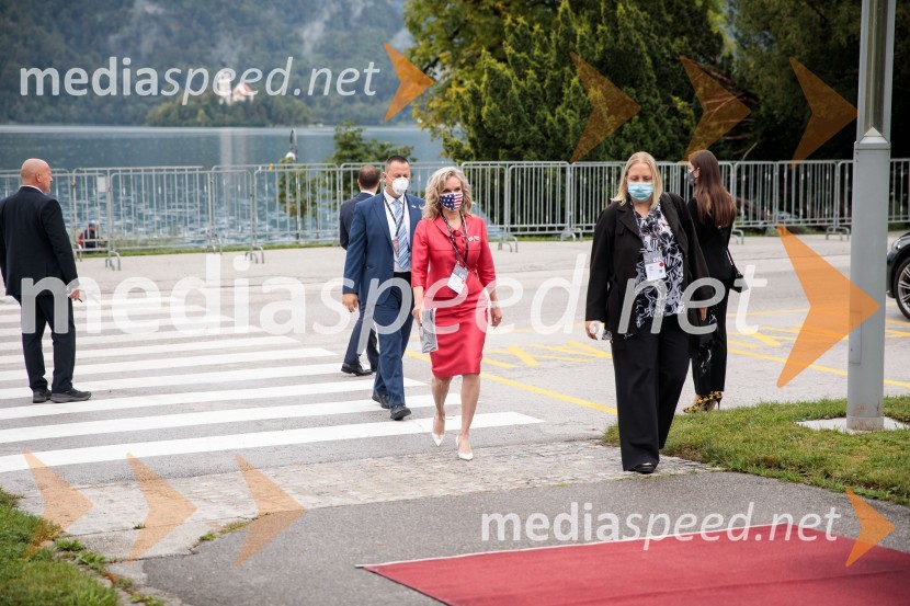  ... ;  Lynda  C. Blanchard, veleposlanica;  ... 15. mednarodna konferenca Blejski strateški forum