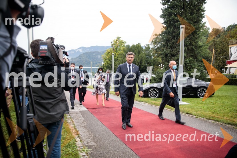  Andrej  Plenković, hrvaški politik;  ... 15. mednarodna konferenca Blejski strateški forum