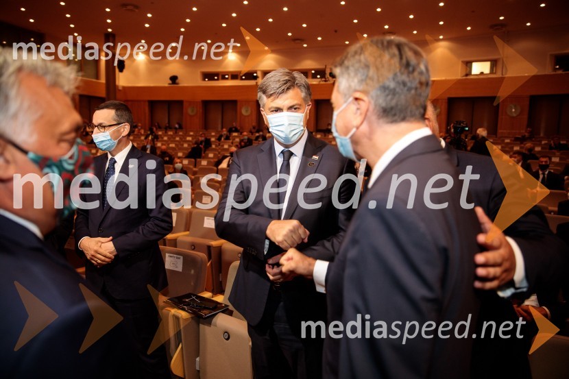  Mateusz  Morawiecki, predsednik vlade Republike Poljske;  Viktor Orbán, predsednik madžarske vlade;  Andrej  Plenković, hrvaški politik;  Borut Pahor, predsednik Republike Slovenije15. mednarodna konferenca Blejski strateški forum