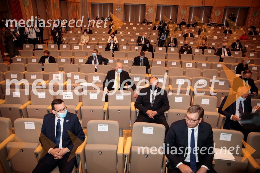  Mateusz  Morawiecki, predsednik vlade Republike Poljske;  Aleksandar Vučić, predsednik Republike Srbije15. mednarodna konferenca Blejski strateški forum