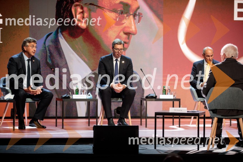  Andrej  Plenković, predsednik Vlade Republike Hrvaške;  Aleksandar Vučić, predsednik Republike Srbije;  Janez Janša, predsednik vlade RS;  ... 15. mednarodna konferenca Blejski strateški forum