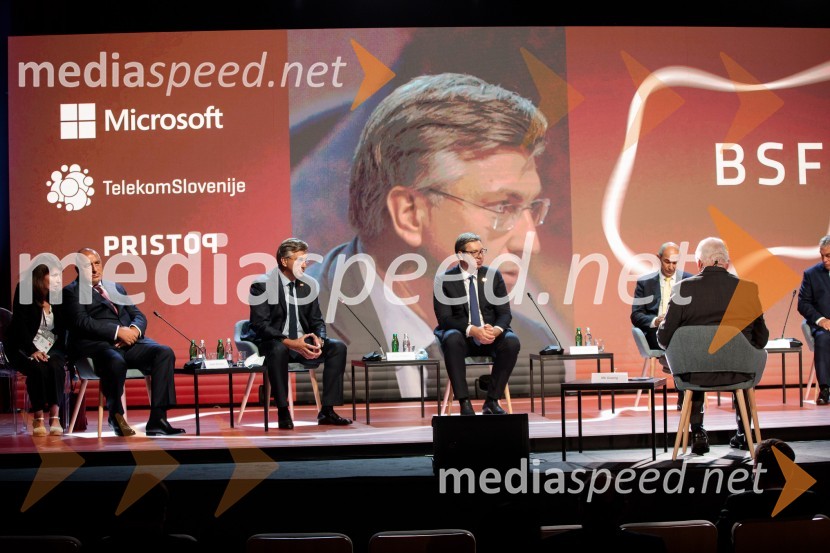  ... ;  Bojko Borisov, predsednik Vlade Republike Bolgarije;  Andrej  Plenković, predsednik Vlade Republike Hrvaške;  Aleksandar Vučić, predsednik Republike Srbije;  Janez Janša, predsednik vlade RS;  ... 15. mednarodna konferenca Blejski strateški forum