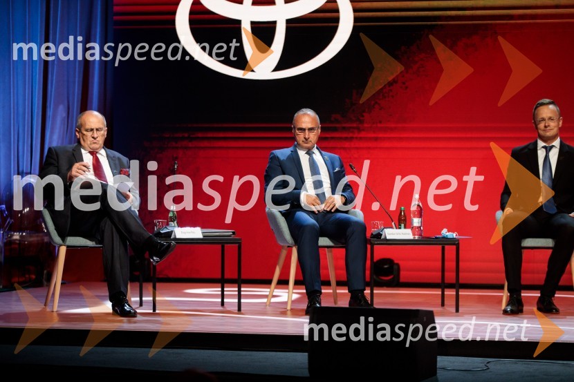  Zbigniew  Rau, poljski zunanji minister;  Gordan Grlić Radman, hrvaški politik;  Peter Szijjarto, minister za zunanje zadeve in trgovino, Madžarska15. mednarodna konferenca Blejski strateški forum