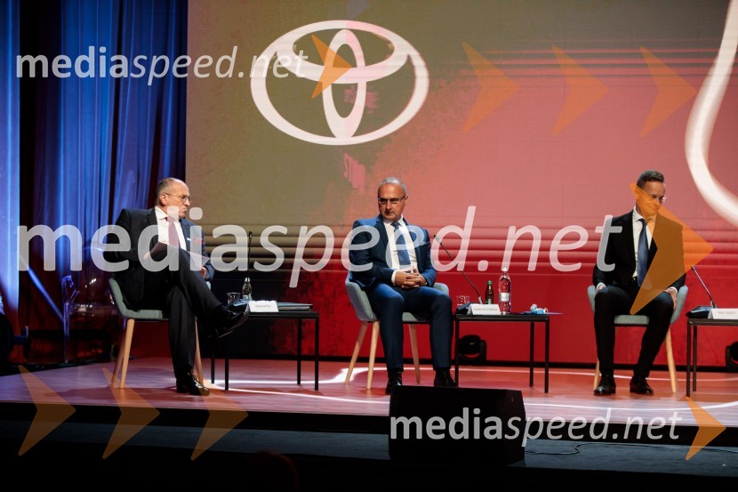  Zbigniew  Rau, poljski zunanji minister;  Gordan Grlić Radman, hrvaški politik;  Peter Szijjarto, minister za zunanje zadeve in trgovino, Madžarska15. mednarodna konferenca Blejski strateški forum