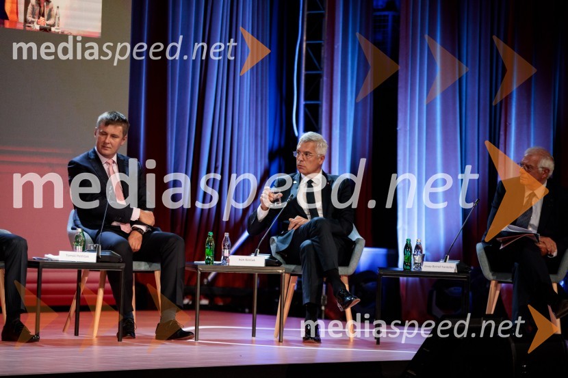  Tomáš  Petříček, češki minister za zunanje zadeve;  Ivan Korčok, slovaški minister za zunanje zadeve;  ... 15. mednarodna konferenca Blejski strateški forum