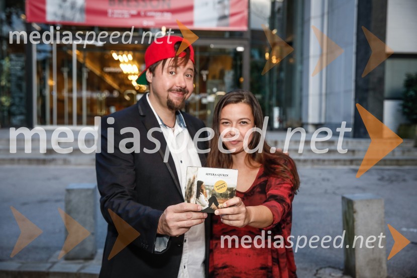  Gal Gjurin, glasbenik;  Severa Gjurin, glasbenicaSevera Gjurin izdala nov album Ali je še kaj prostora?