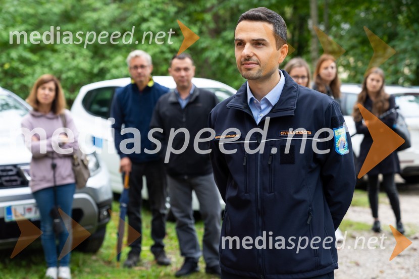  Matej Tonin, podpredsednik vlade in minister za obramboVaja reševanja v gorah s pomočjo helikopterja