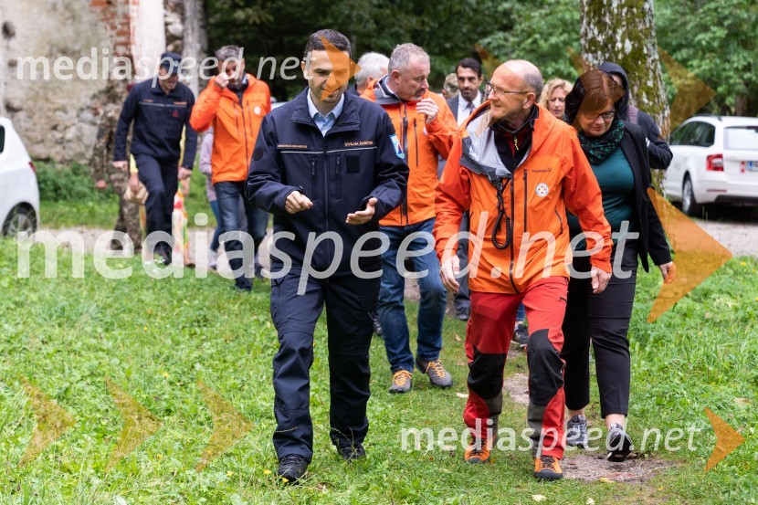  Matej Tonin, podpredsednik vlade in minister za obrambo;  ... ;  ... ;  ... Vaja reševanja v gorah s pomočjo helikopterja