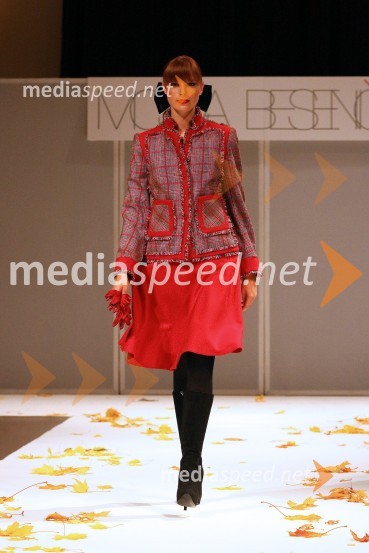 Modna revija Mojce BeseničarModna revija Mojce Beseničar