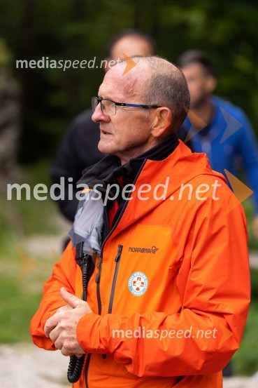 Vaja reševanja v gorah s pomočjo helikopterja