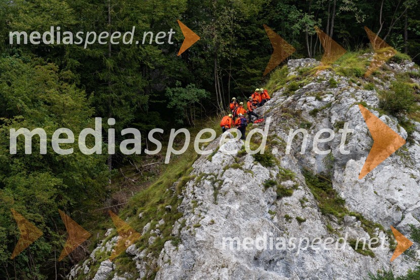 Vaja reševanja v gorah s pomočjo helikopterja