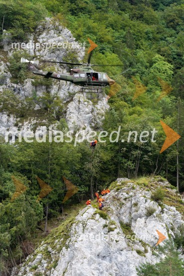 Vaja reševanja v gorah s pomočjo helikopterja