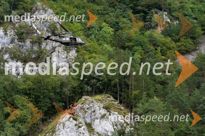Vaja reševanja v gorah s pomočjo helikopterja
