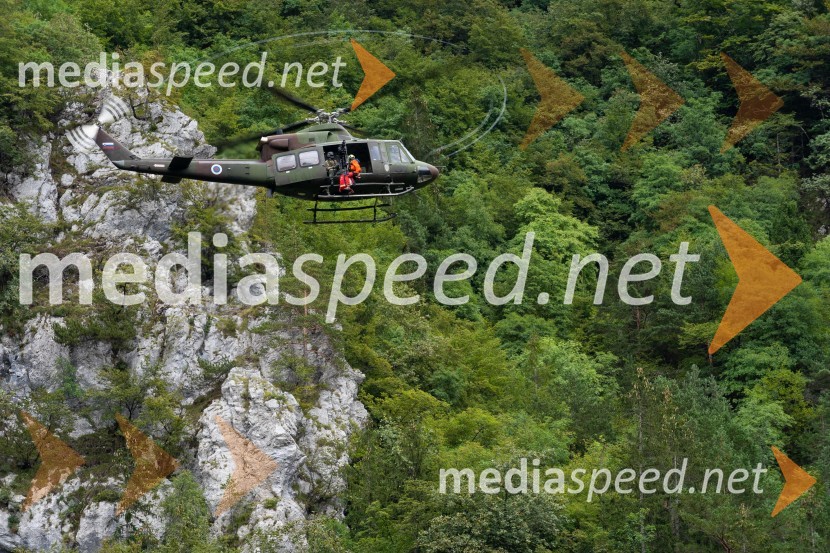 Vaja reševanja v gorah s pomočjo helikopterja