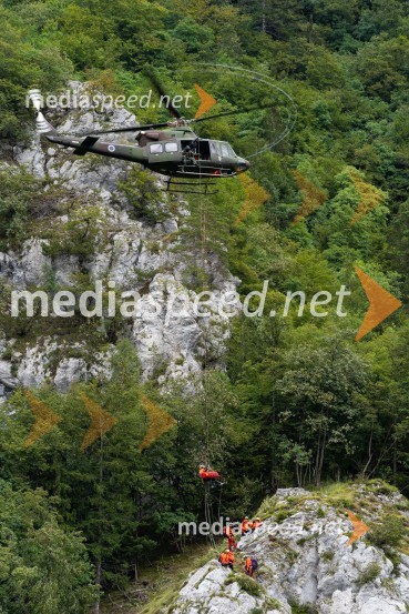 Vaja reševanja v gorah s pomočjo helikopterja