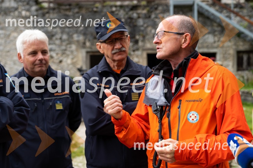 Vaja reševanja v gorah s pomočjo helikopterja