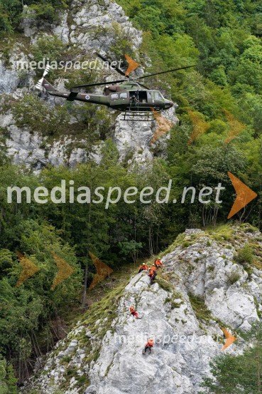 Vaja reševanja v gorah s pomočjo helikopterja