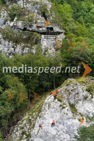 Vaja reševanja v gorah s pomočjo helikopterja