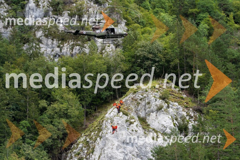 Vaja reševanja v gorah s pomočjo helikopterja