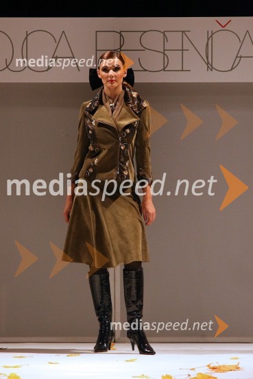 Modna revija Mojce BeseničarModna revija Mojce Beseničar