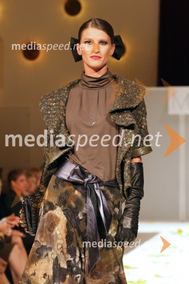 Modna revija Mojce BeseničarModna revija Mojce Beseničar