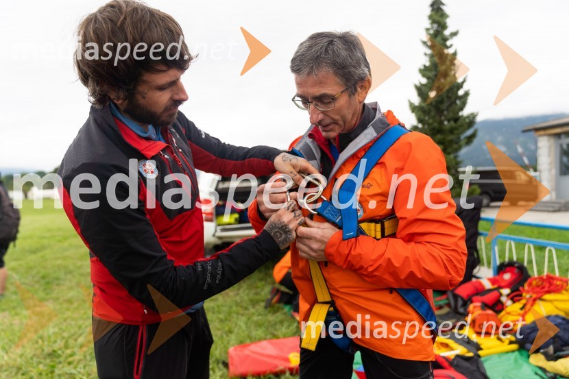 Vaja reševanja v gorah s pomočjo helikopterja