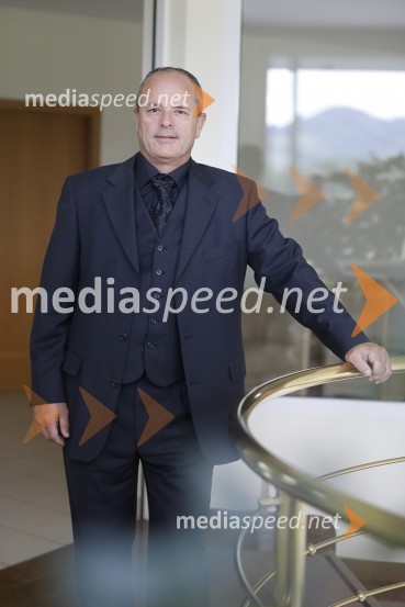  Edo Cof, direktor, Opal informatika d.o.o.Podpis pogodbe med direktorjema SAOP d.o.o. in Opal informatika d.o.o.