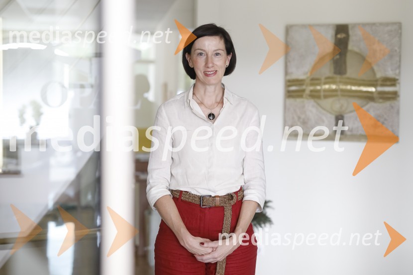  Petra Šinigoj, direktorica, SAOP, d. o. o.Podpis pogodbe med direktorjema SAOP d.o.o. in Opal informatika d.o.o.