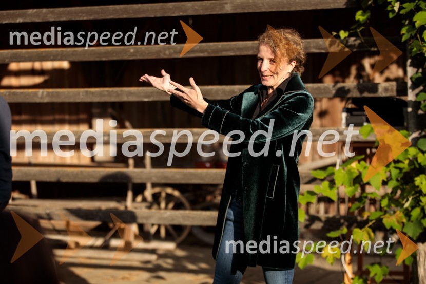  Polona Lovšin, Riko d.o.o.Marcel Štefančič in Boštjan Videmšek, pogovor na Škrabčevi domačiji